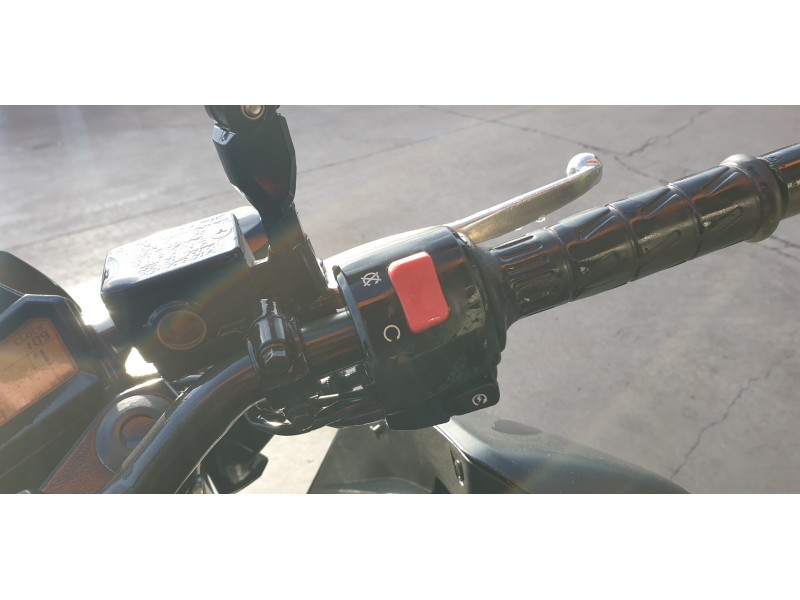 Recambio de piña luces derecha para kawasaki z 300 referencia OEM IAM 460910484  