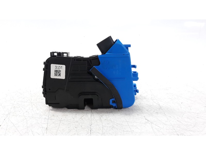 Recambio de cerradura puerta delantera derecha para hyundai tucson referencia OEM IAM 81320N7000  