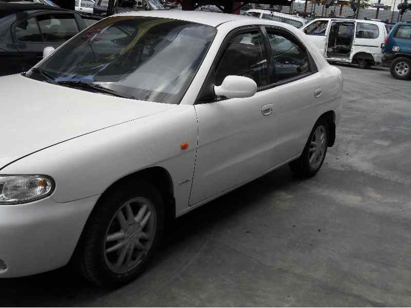 daewoo nubira berlina del año 1998