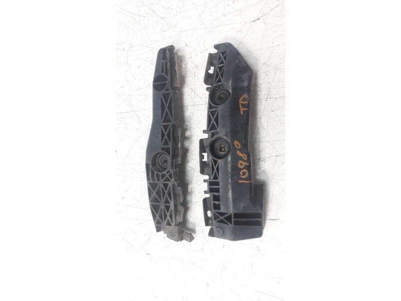 Recambio de moldura para toyota rav 4 (a3) 2.2 d-4d cat referencia OEM IAM 5256242031  