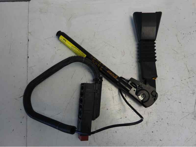 Recambio de cinturon seguridad delantero derecho para opel astra f berlina básico referencia OEM IAM   