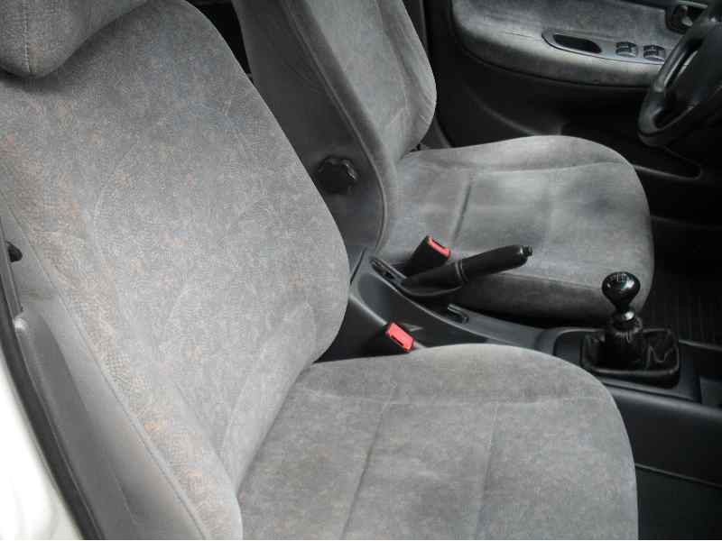 daewoo nubira berlina del año 1998