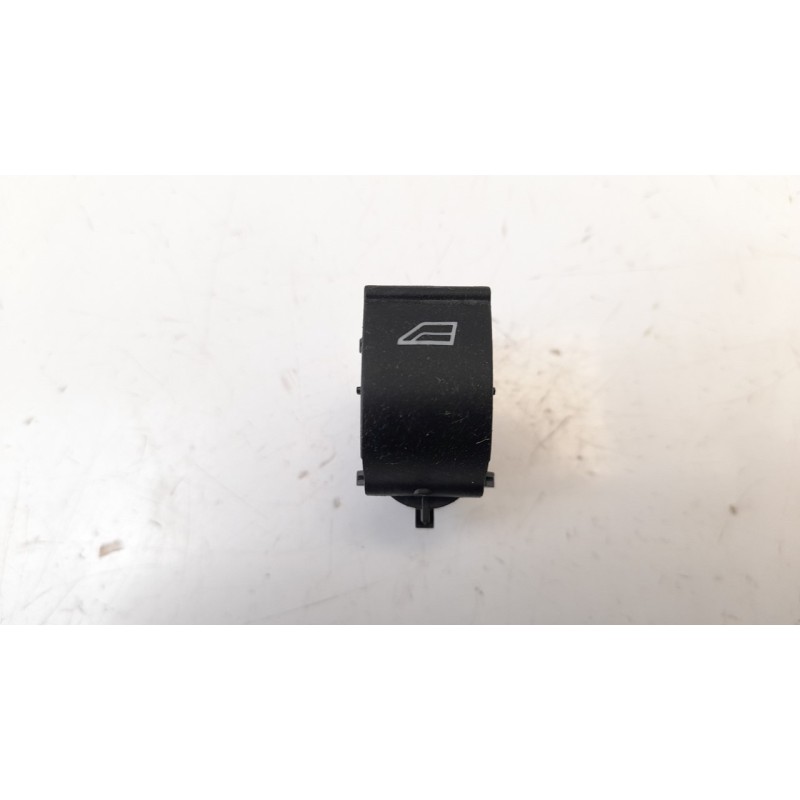 Recambio de mando elevalunas trasero derecho para ford ka+ 1.2 ti-vct cat (3 cil.) referencia OEM IAM G1B514529AA  
