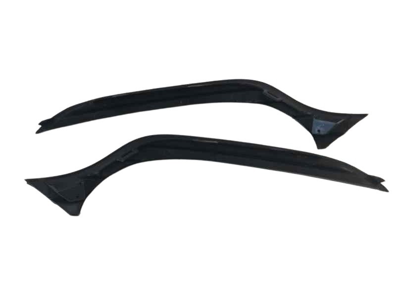 Recambio de moldura para renault clio iv referencia OEM IAM 260E03800R 107180802 RN3291300