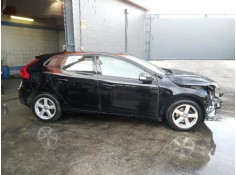 volvo v40 del año 2013