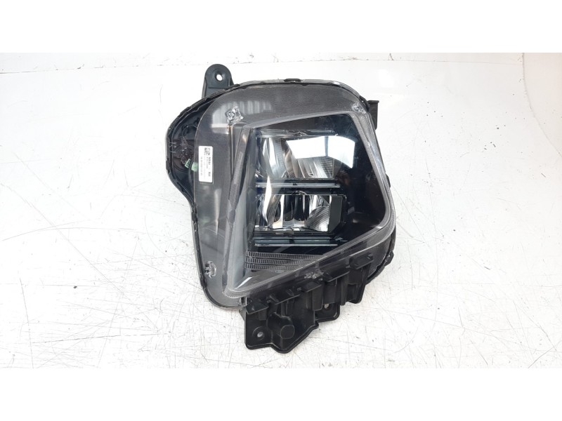 Recambio de faro derecho para hyundai tucson referencia OEM IAM 92102N7100  