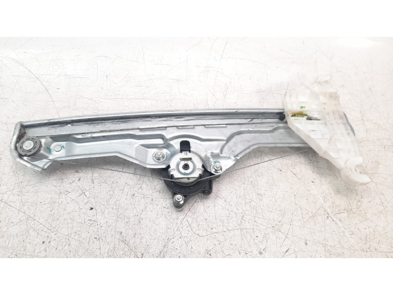 Recambio de elevalunas delantero derecho para kia sportage (nq5) drive referencia OEM IAM 82481P1000  