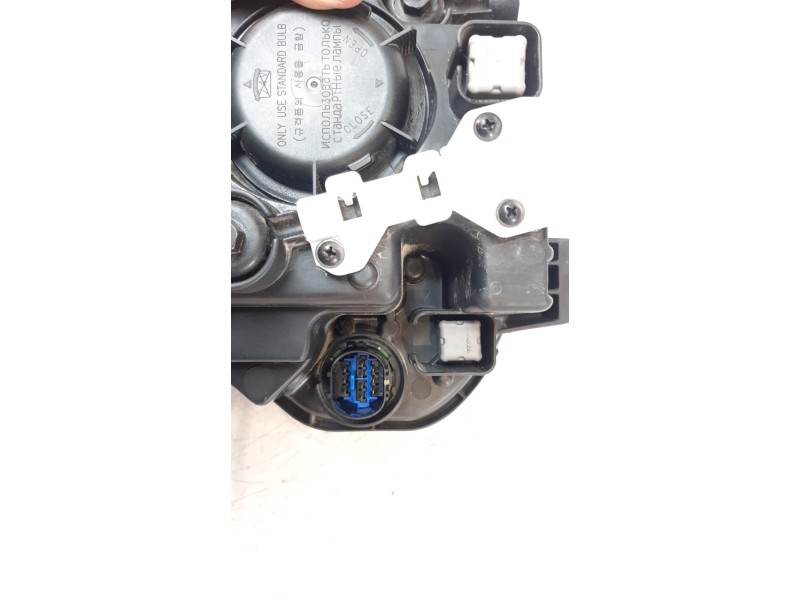 Recambio de faro derecho para hyundai tucson referencia OEM IAM 92102N7100  