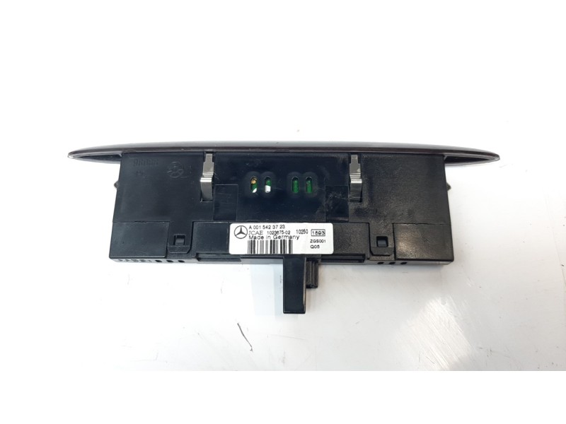 Recambio de pantalla multifuncion para mercedes-benz clase a (w169) 1.5 cat referencia OEM IAM A0015423723  