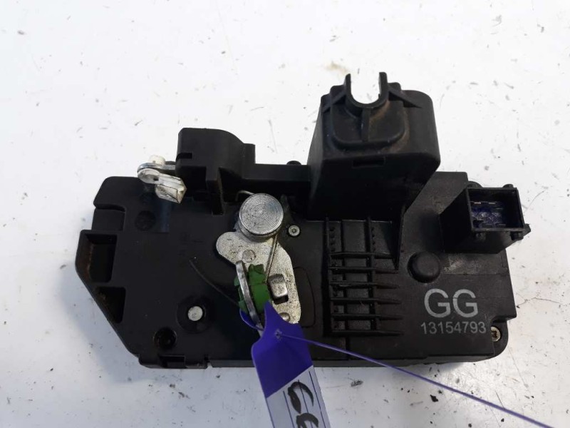 Recambio de cerradura puerta trasera izquierda para opel meriva enjoy referencia OEM IAM 13154793  