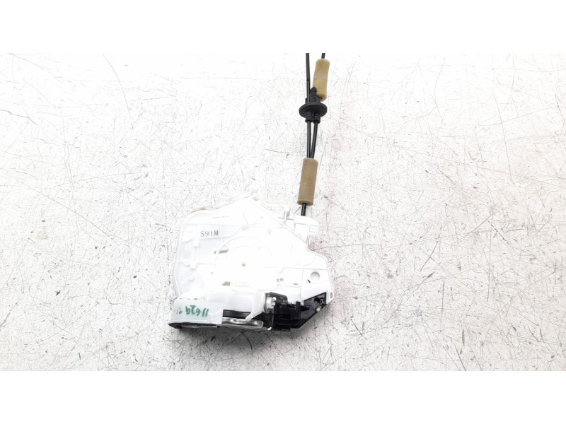 Recambio de cerradura puerta trasera derecha para mazda 3 berlina (bp) referencia OEM IAM A17B142BCJH  