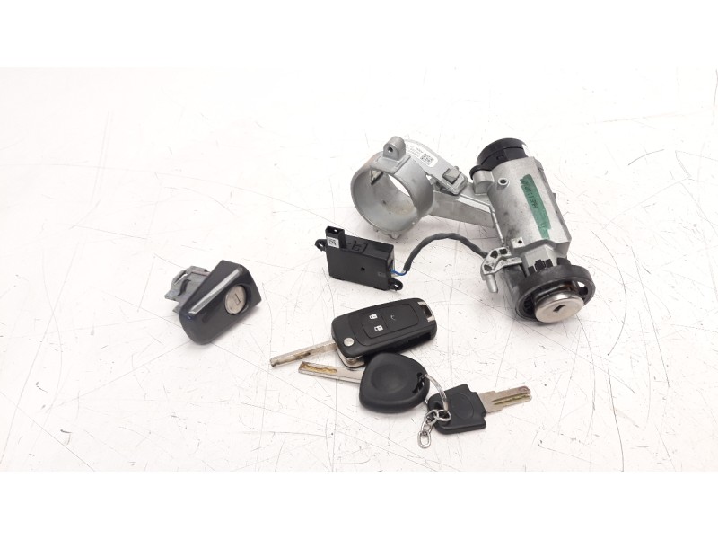 Recambio de conmutador de arranque para opel insignia berlina 2.0 16v cdti referencia OEM IAM 20939745  