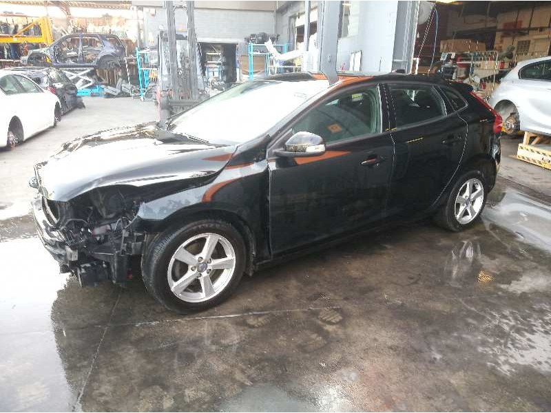 volvo v40 del año 2013