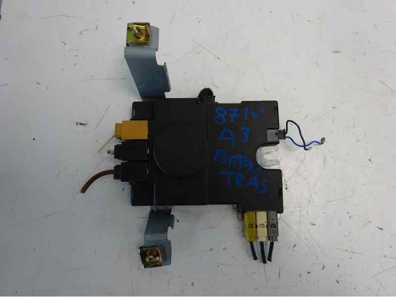 Recambio de antena para audi a3 (8p) 2.0 tdi ambition referencia OEM IAM 8P3035225  