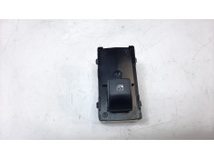MANDO ELEVALUNAS DELANTERO DERECHO 93581R2200 93581R2200 