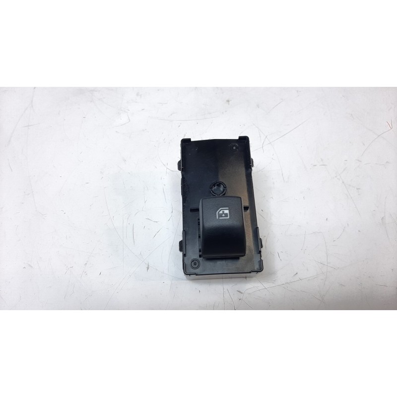 Recambio de mando elevalunas delantero derecho para kia sportage (nq5) drive referencia OEM IAM 93581R2200  