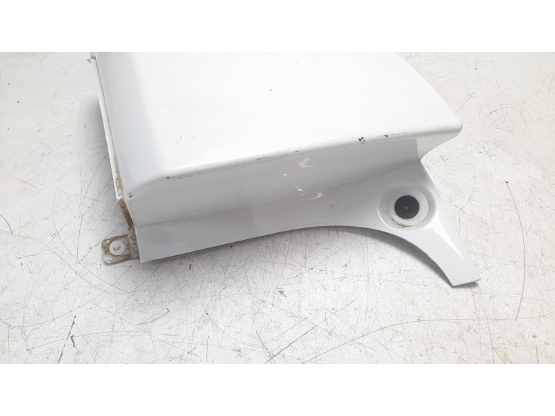 Recambio de puntera paragolpes trasera derecha para land rover evoque referencia OEM IAM BJ3217926A  