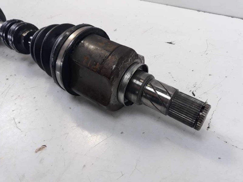 Recambio de transmision delantera izquierda para nissan primera berlina (p12) visia referencia OEM IAM 39101AW312  