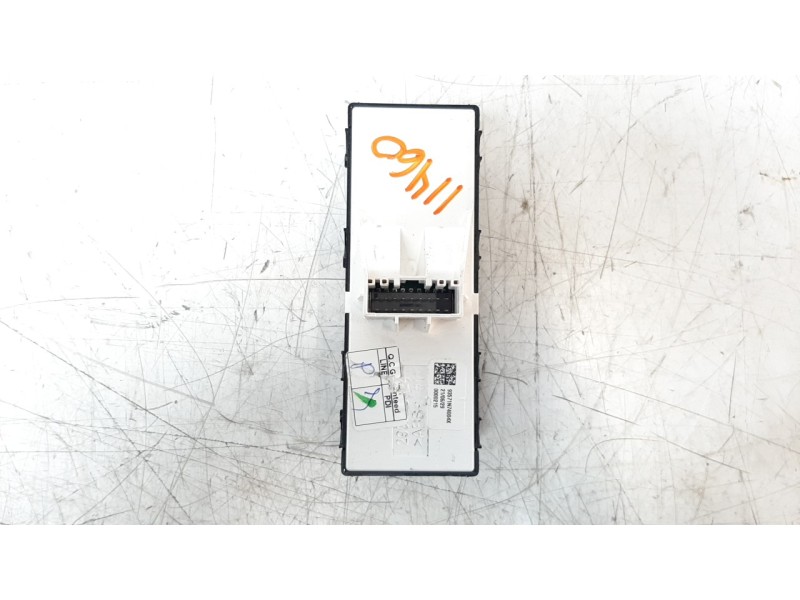 Recambio de mando elevalunas delantero izquierdo para hyundai tucson referencia OEM IAM 93571N7400  