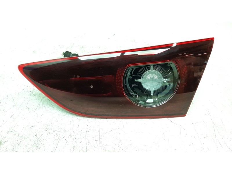 Recambio de piloto trasero derecho interior para mazda 3 sedán (bp) evolution referencia OEM IAM BGKM513F0  