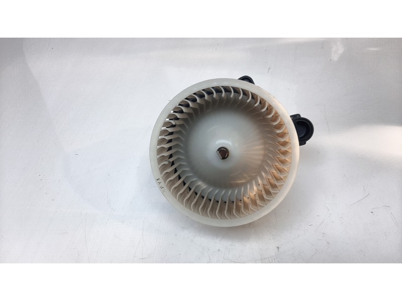 Recambio de ventilador calefaccion para hyundai tucson classic blue referencia OEM IAM 9711327000  