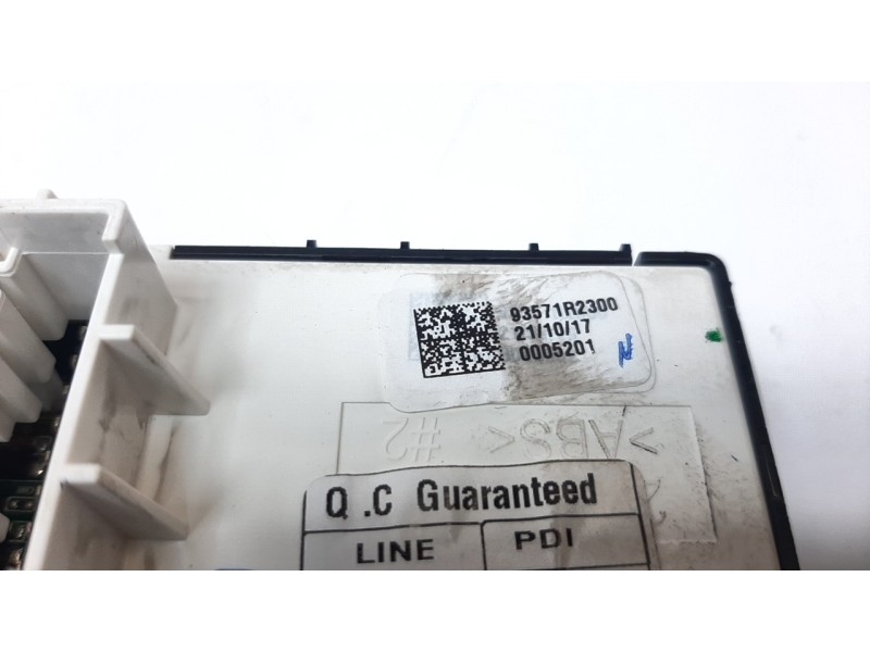 Recambio de mando elevalunas delantero izquierdo para kia sportage (nq5) drive referencia OEM IAM 93571R2300  