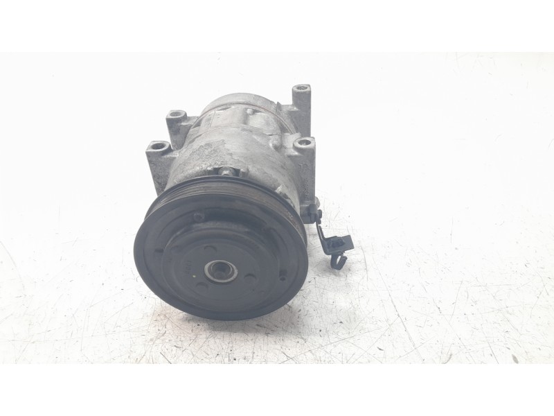 Recambio de compresor aire acondicionado para hyundai tucson classic blue referencia OEM IAM 97701D7100 32949 CAF780187KH