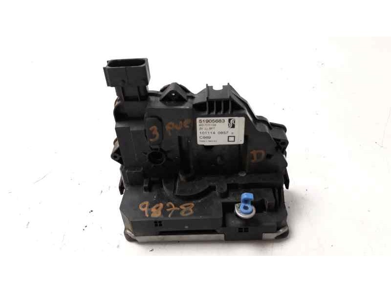 Recambio de cerradura puerta delantera derecha para fiat punto (199) pop referencia OEM IAM 51905683  