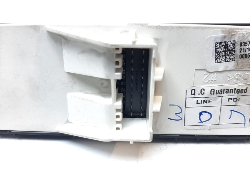 Recambio de mando elevalunas delantero izquierdo para kia sportage (nq5) drive referencia OEM IAM 93571R2300  