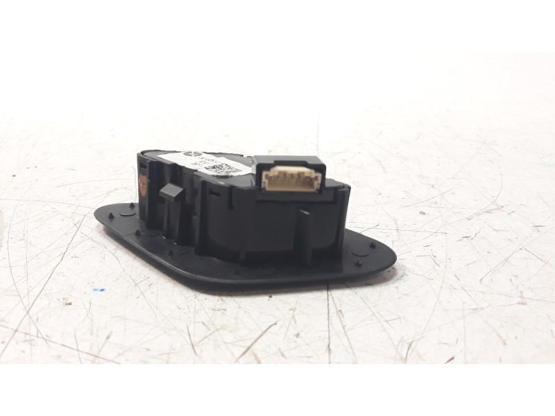 Recambio de interruptor para hyundai tucson referencia OEM IAM KJ00331  