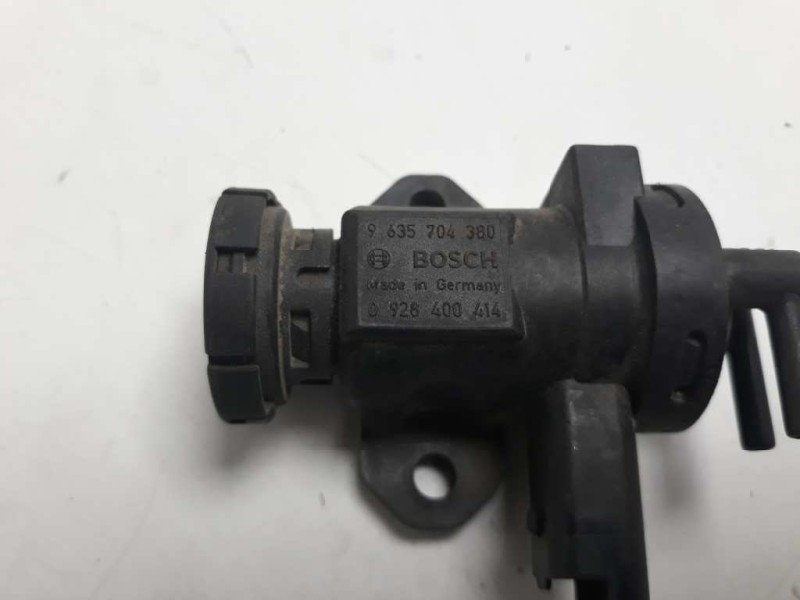 Recambio de valvula aire adicional para citroen c5 berlina 2.0 hdi sx referencia OEM IAM 9635704380  