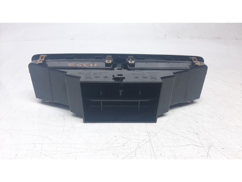 Recambio de rejilla aireadora para skoda fabia 1.0 tsi referencia OEM IAM 6V0820951C  