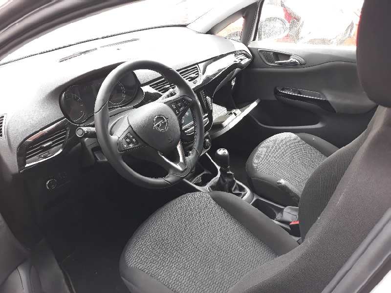 opel corsa e del año 2017