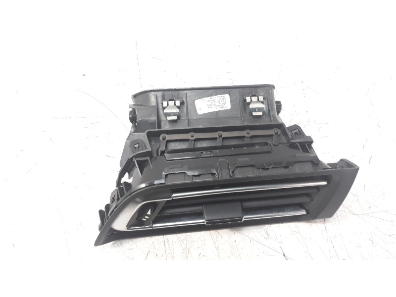 Recambio de rejilla aireadora para peugeot 308 referencia OEM IAM 96778766  