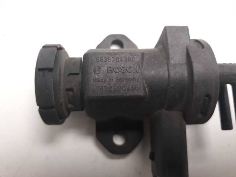 Recambio de valvula aire adicional para citroen c5 berlina 2.2 hdi exclusive automático referencia OEM IAM 9635704380  