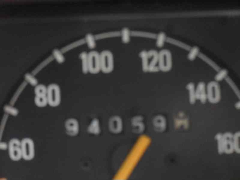 opel corsa a del año 1983