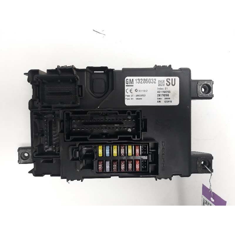 Recambio de caja reles / fusibles para opel corsa d essentia referencia OEM IAM 13286032 401154265 28176266