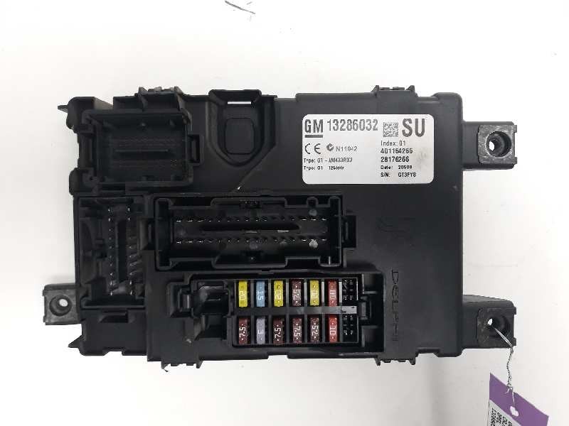 Recambio de caja reles / fusibles para opel corsa d essentia referencia OEM IAM 13286032 401154265 28176266