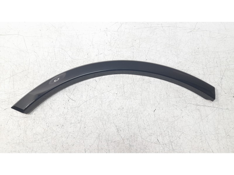 Recambio de aletin trasero derecho para audi q7 4mg referencia OEM IAM 4M0853818H  