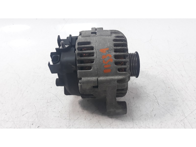 Recambio de alternador para mini mini (r56) cooper sd referencia OEM IAM 113020578 ALF090451 2607239B