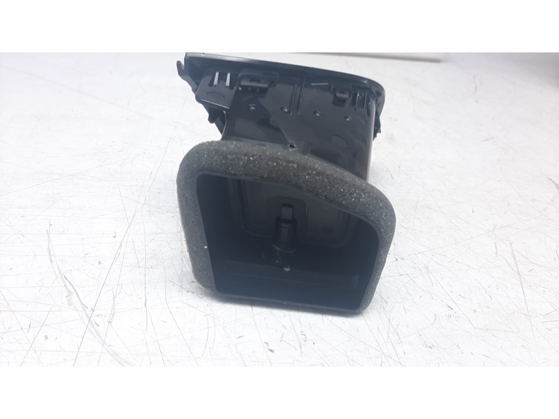 Recambio de rejilla aireadora para skoda fabia 1.0 tsi referencia OEM IAM 20006575  