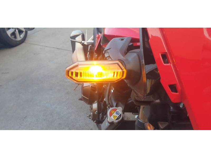 Recambio de piloto delantero derecho para honda cbr 500r cbr 500 r referencia OEM IAM 33400MKHD01  