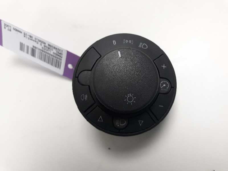 Recambio de mando luces para opel corsa d essentia referencia OEM IAM 13249396  