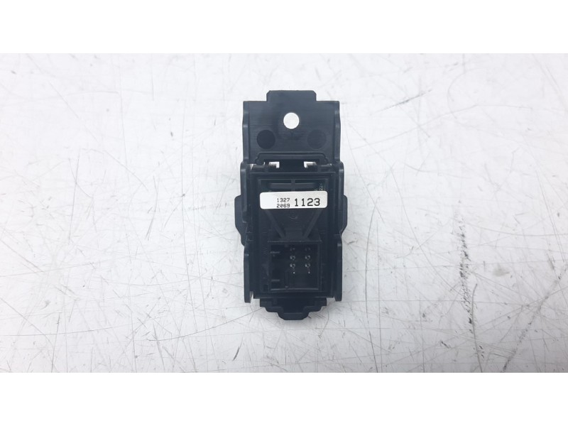 Recambio de palanca freno para opel insignia berlina 2.0 16v cdti referencia OEM IAM 13271123  