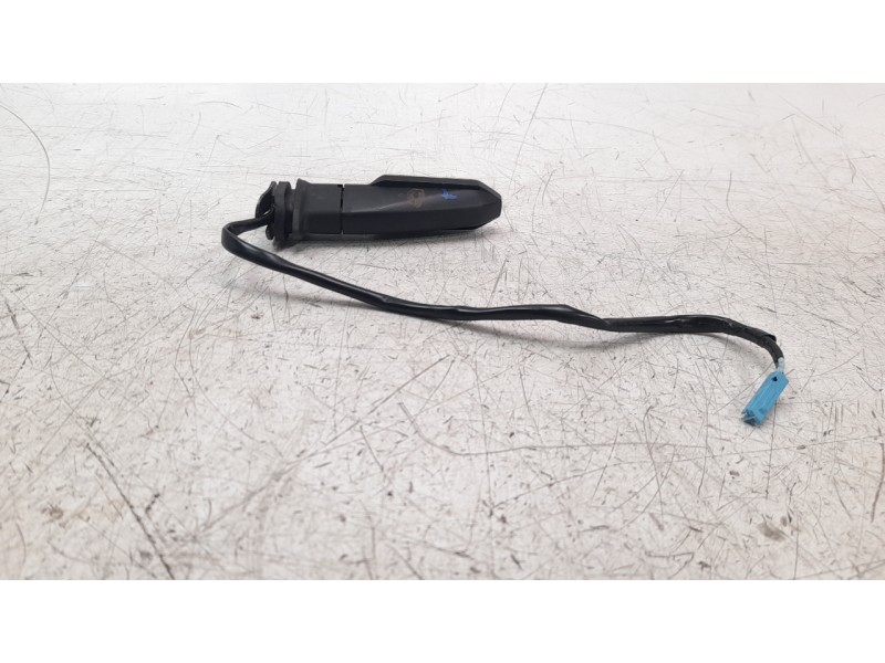 Recambio de piloto trasero derecho para honda cbr 500r cbr 500 r referencia OEM IAM 33600MKPD01  