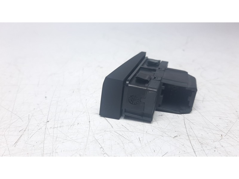 Recambio de interruptor para opel insignia berlina 2.0 16v cdti referencia OEM IAM 13272500  