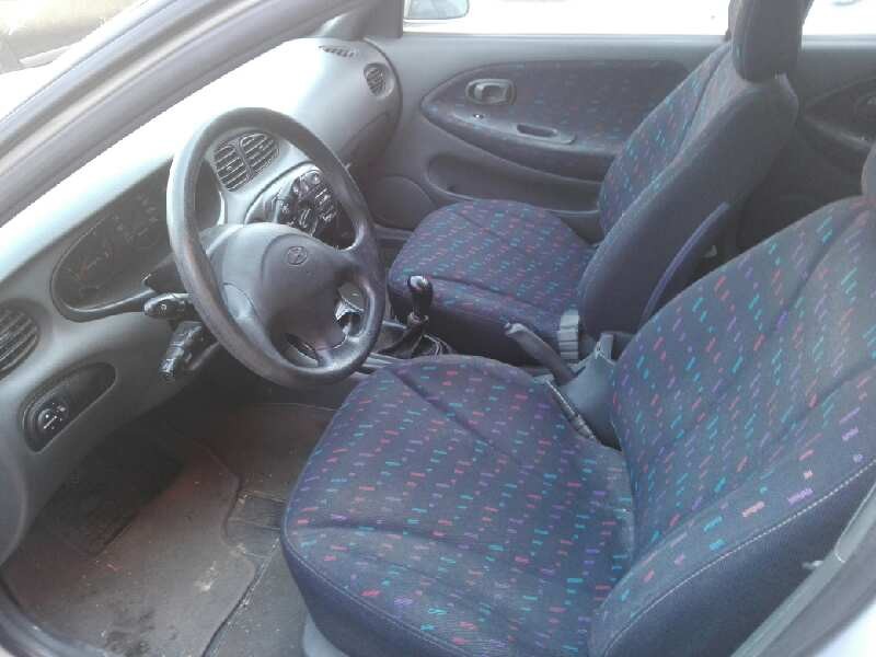 hyundai lantra berlina (rd) del año 1997