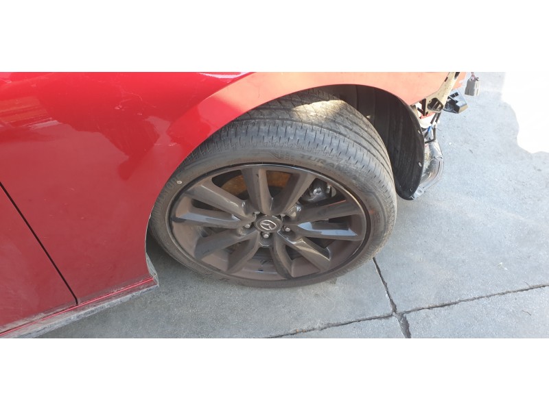 Recambio de mangueta delantera derecha para mazda 3 berlina (bp) referencia OEM IAM BDHW33021  