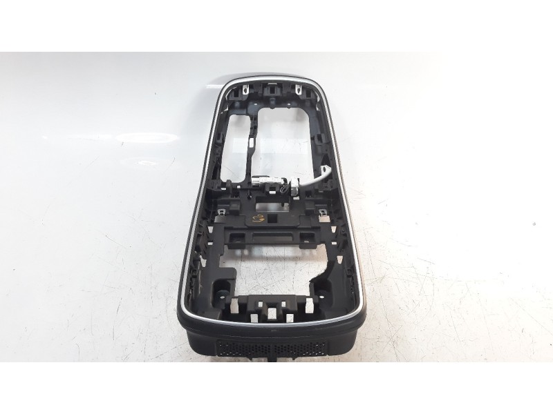 Recambio de moldura para renault scenic iv 1.2 tce energy referencia OEM IAM 682607429R  
