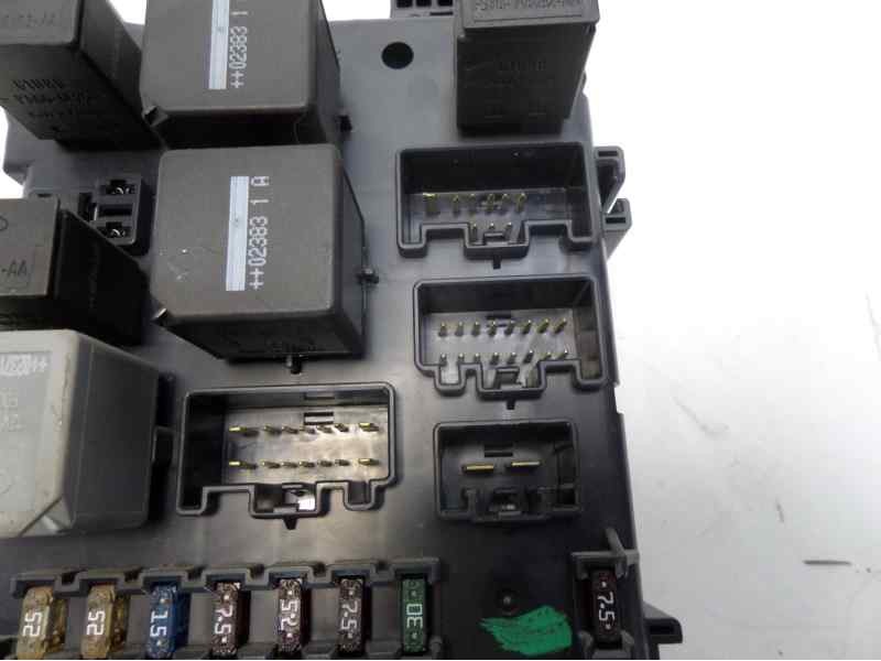 Recambio de caja reles / fusibles para ford mondeo berlina (ge) ambiente referencia OEM IAM 1S7T14A073AF  